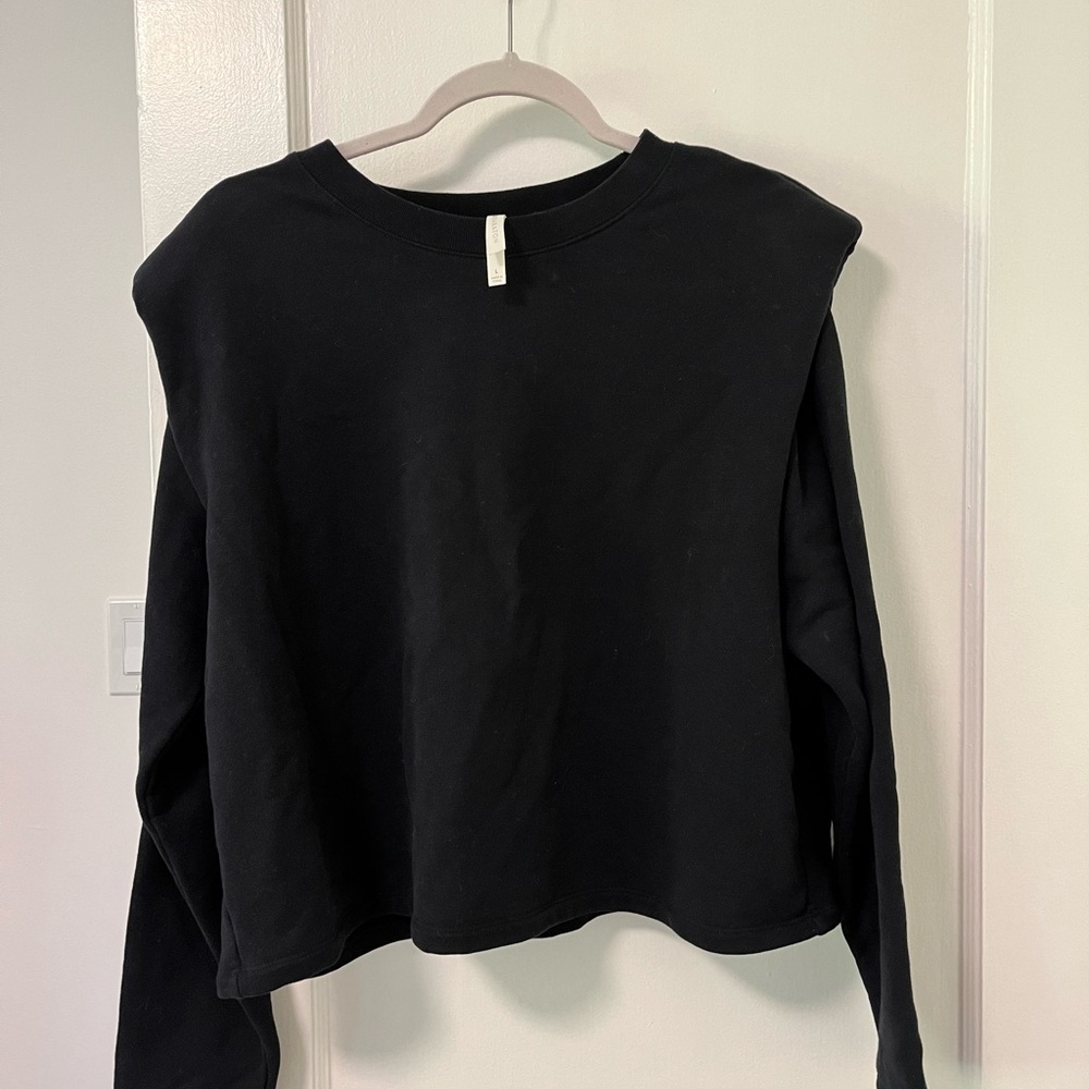 Babaton - Classic Black Women's Top